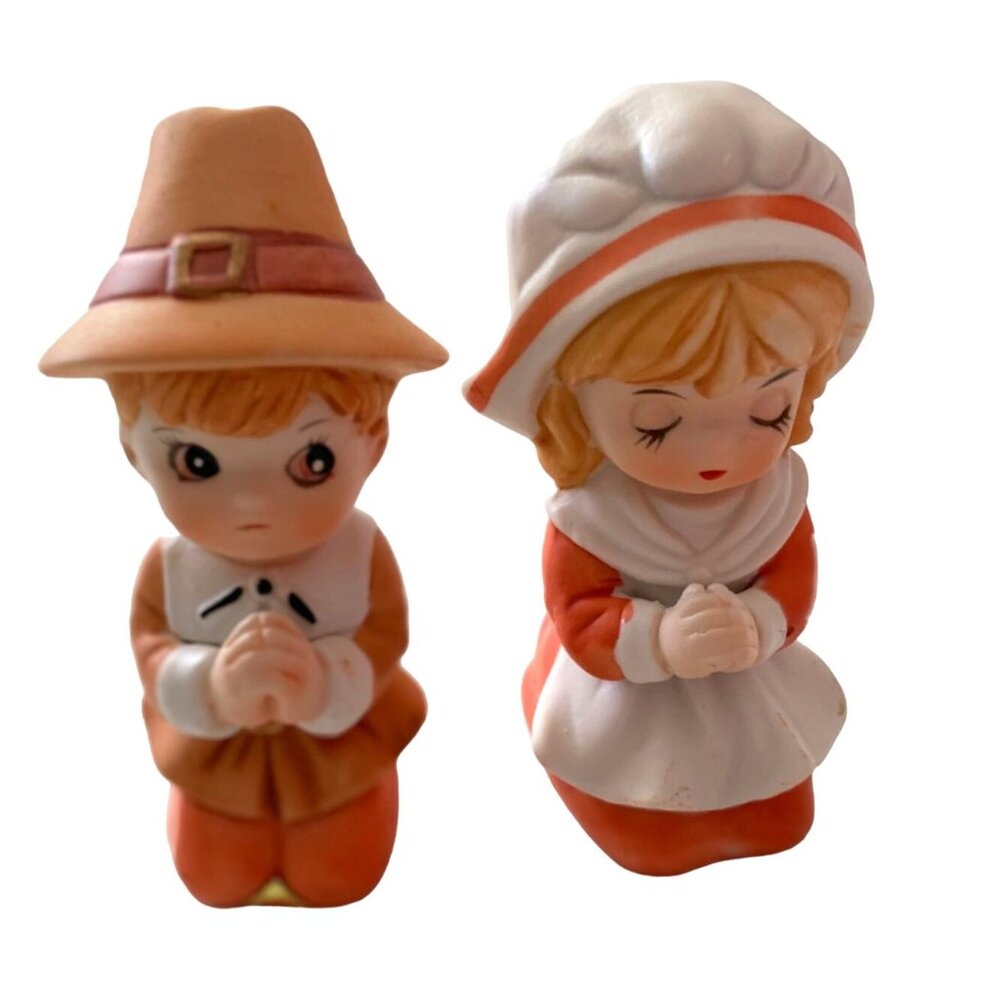 Brinns Pilgrim Boy Girl Pair Praying Resin m3.5 in tall Vintagge Figure Figurine